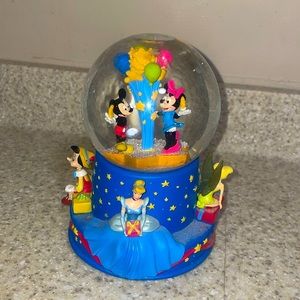 Hallmark 100th anniversary Walt Disney snow globe